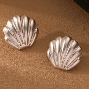 Minimalist Aesthetic Shell Earrings
