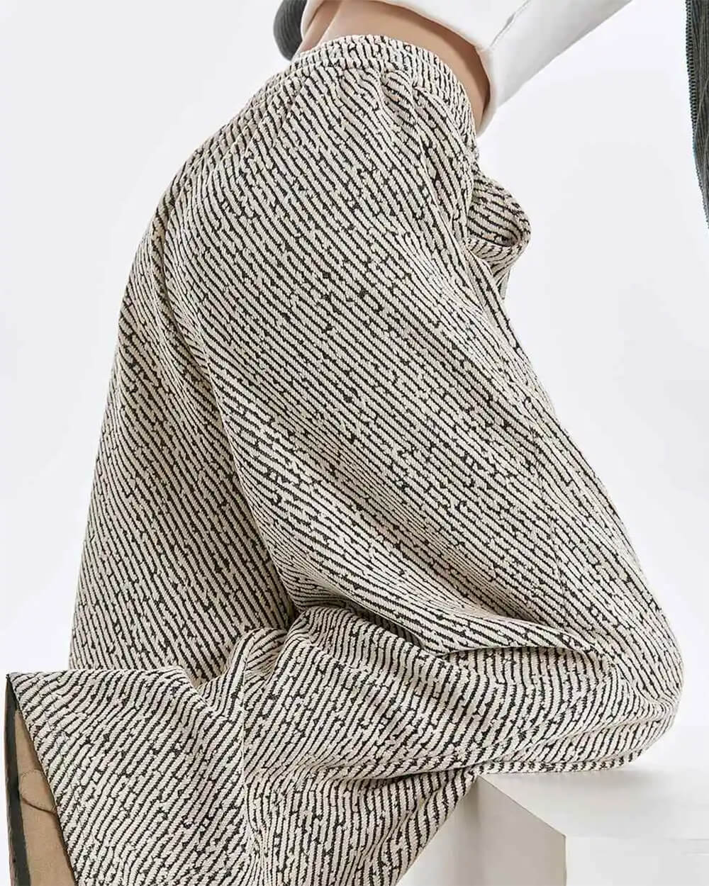 Less Conversation Wide-Leg Pants