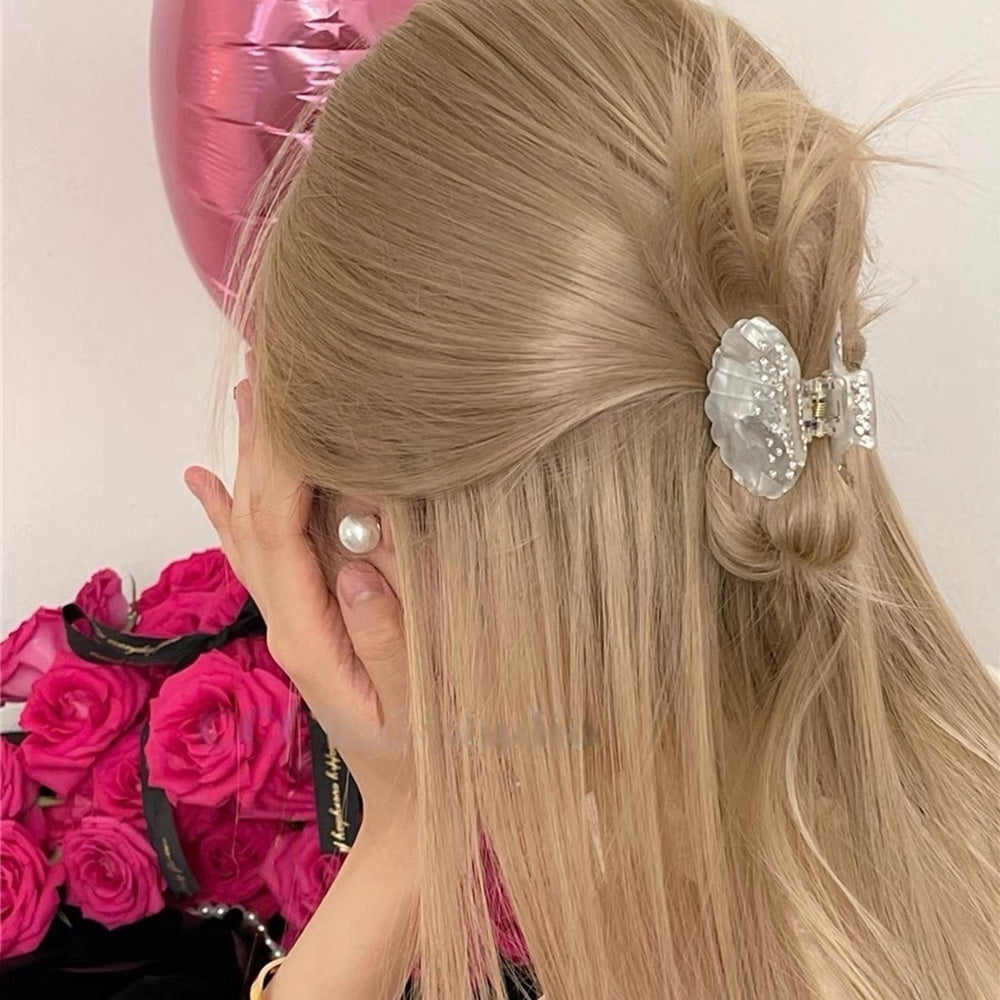 Seashell Mini Hair Claw